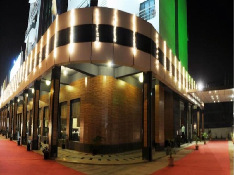 Pallavi A'Vida Navi Mumbai Exteriör bild